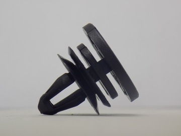 IBIZA CORDOBA TOUAREG OCTAVIA SUPERB ШПИЛЬКИ ДЛЯ ОБИВКИ ДВЕРИ