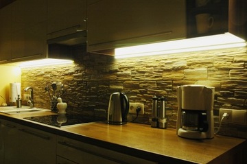oprawa lampa LED kątowa podszafkowa - 40cm