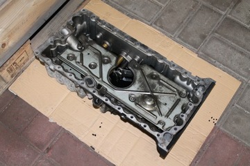 VOLVO V70 S60 XC70 XC90 D5 МАСЛЯНЫЙ ПОДДОН 30777966