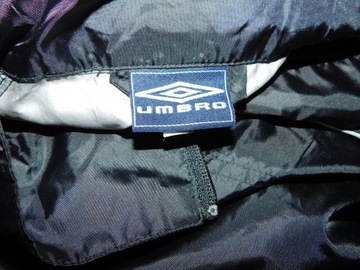 Детская куртка Umbro с капюшоном, 158 см, черная