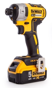 Набор инструментов DeWalt DCK266P2 18 В 2x5,0 Ач XR