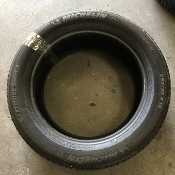 Michelin Latitude Sport 3 225/50R19 2017 год 7 мм