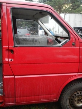 DVEŘE PRAVÉ PŘEDNÍ VW T4 PO 96R RŮZNÉ BARVY