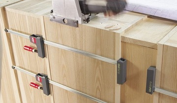 Струбцина для столярных работ Bessey 300/80 по всей поверхности