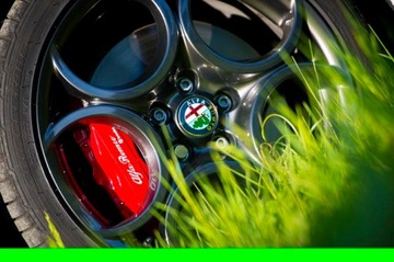 Alfa Romeo Brembo Новый дизайн тормозного суппорта HI-TEMP 8-YEAR-OLD