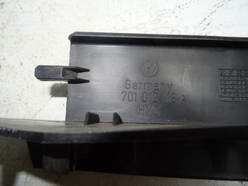 PLASTIK OBUDOWA ZABEZPIECZENIE VW T4 701012113A