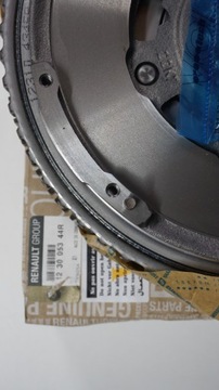 ДВУМАССОВОЕ КОЛЕСО 1.2TCE 1.4TC 1.2DIG-T 123005344R Оригинальная упаковка