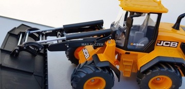 Фронтальный погрузчик SIKU 3663 JCB Agri 435S 1:32