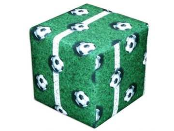 Pufa kostka 40X40 motyw Football kolor zielony