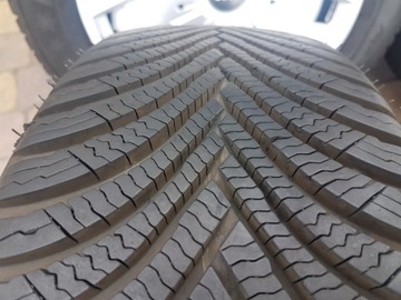 ДИСКИ AUDI Q1 С ШИНАМИ, 16 ДЮЙМОВ, ЗИМНИЕ