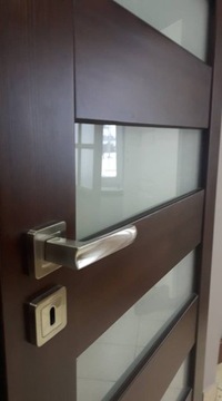 Межкомнатные сосновые двери окрашенные WZ 24