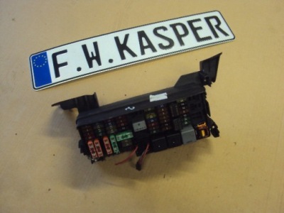 Коробка запобіжників mercedes c-klasa w204 фото №1