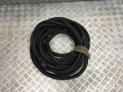 Прокладка двері vw touareg 7p6 фото №1