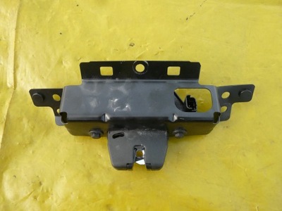 Peugeot 208 замок задній кришки фото №1