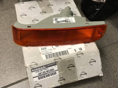 NISSAN VANETTE KIERUNKOWSKAZ PRAWY NOWY ORYG