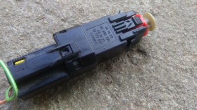 Suzuki ignis датчик стоп фото №1