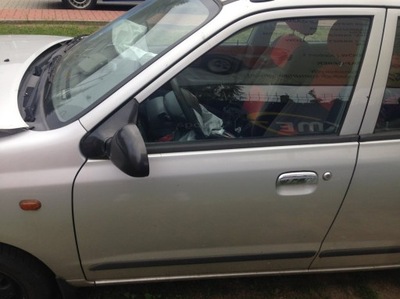 Suzuki alto 5d дверь левая перед передние 2004 фото №1