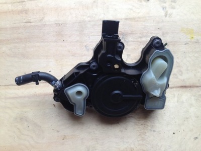Oddzielacz oleju AUDI A4 B9 06K103495AF