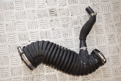 Труба впуск повітря kia sportage iv 28130-d3100 фото №1