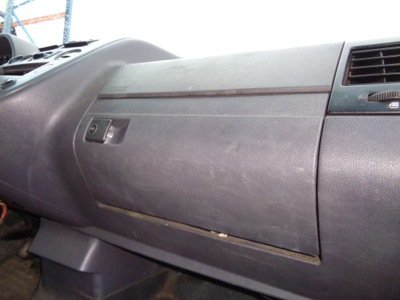 Крышка бардачка mercedes benz vito i w638 99-03 фото №1