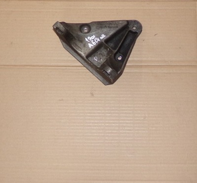 Audi a6 c4 1.9 кронштейн кронштейн двигателя 4a0199353a фото №1