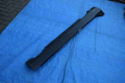 Volvo v40 12- поріг накладка поріг права фото №1