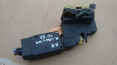 Mitsubishi carisma замок дверь правый передний фото №1