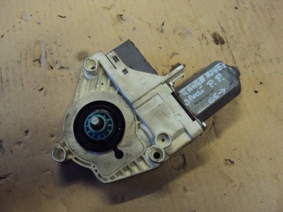 Моторчик вікон правий перед range rover sport фото №1