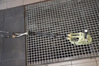 Alfa romeo 159 2,2 jts домкрат перемикання передач фото №1