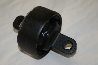 Втулка рычага задняя продольный hyundai ix35 правая фото №1