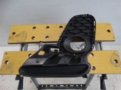 Решётка левая mazda 3 lift bgv4-50c21 2011-2013 фото №1