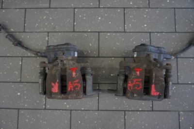 Супорт гальмівний задня правий лівий audi a5 8t 3.0 tdi фото №1