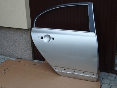 Honda civic viii sedan двері задня задні праве фото №1