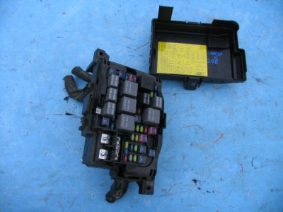 Kia carens iii корпус предохранителей 2.0 crdi фото №1