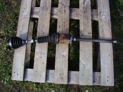 Приводной вал правая передняя перед 7591682 bmw e84 x1 xd фото №1