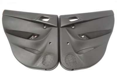 Обшивка захист оббивка двері задня citroen c3 ii 09- фото №1