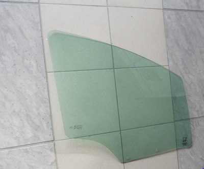 Стекло передняя правая citroen c3 09 фото №1