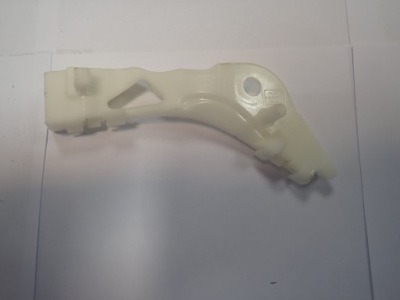 Mazda 6 i 02-07 направляющая бампера правый перед фото №1