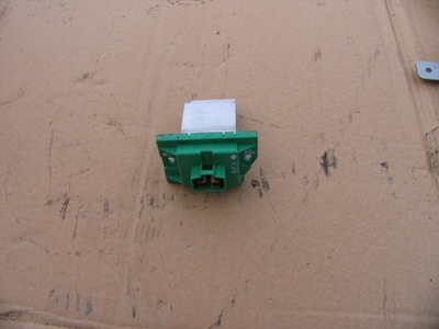 Hyundai ix35 резистор резистор обігрівача фото №1