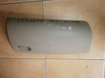 Заглушка защита бардачка voyager 2001r фото №1