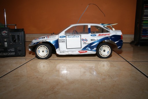 KYOSHO FORD ESCORT RS, отличная модель, ременный привод!