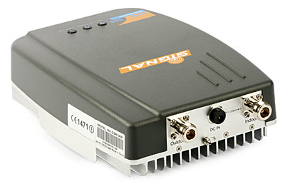 Усилитель диапазона GSM 305 при 300 м2 новой + антенне