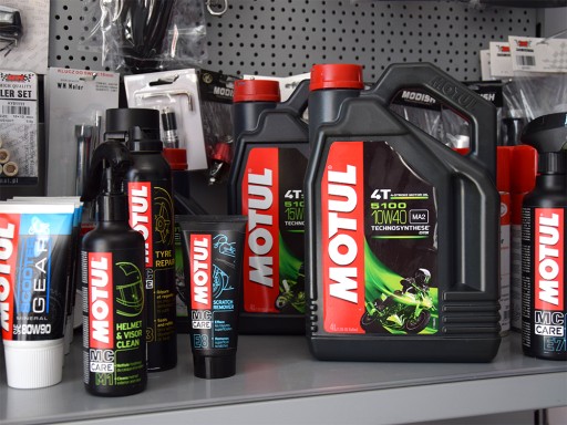 MOTUL MC CARE E7 СРЕДСТВО ДЛЯ УДАЛЕНИЯ НАСЕКОМЫХ