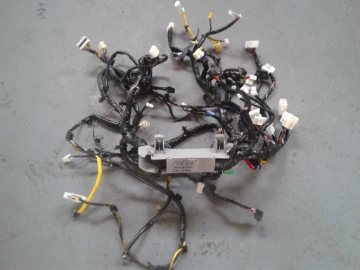 Hyundai i20 рестайлинг 1.2b вязка проводка консоли , фото