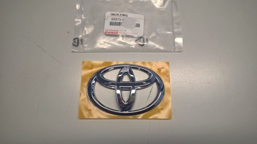 TOYOTA COROLLA E16 13- EMBLEMAT KLAPY TYŁ ORG NOWY