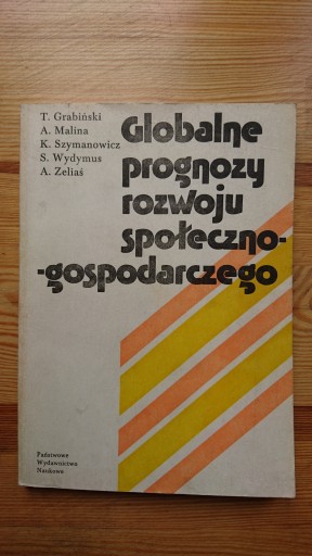 Globalne prognozy rozwoju społeczno-gospodarczego