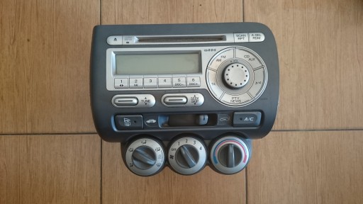 Radio CD radioodtwarzacz panel Honda Jazz II lift