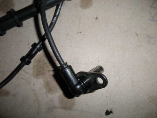 Yamaha FZ8 датчик ABS передній