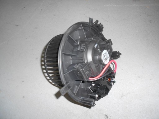 VW GOLF 7 VII ВЕНТИЛЯТОР 5Q1819021E