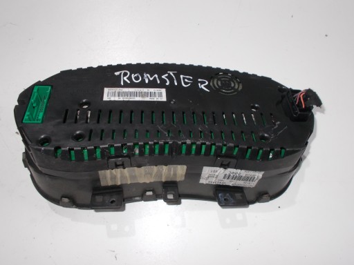SKODA ROOMSTER PRAKTIC FABIA II 1,4 TDI dials